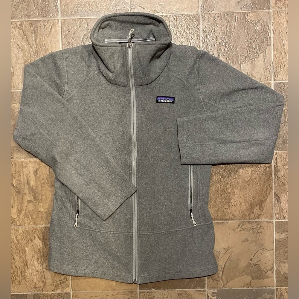 Patagonia Women’s Full Zip Up Fleece Jacket - (Gray) - Like New Condition Sz M